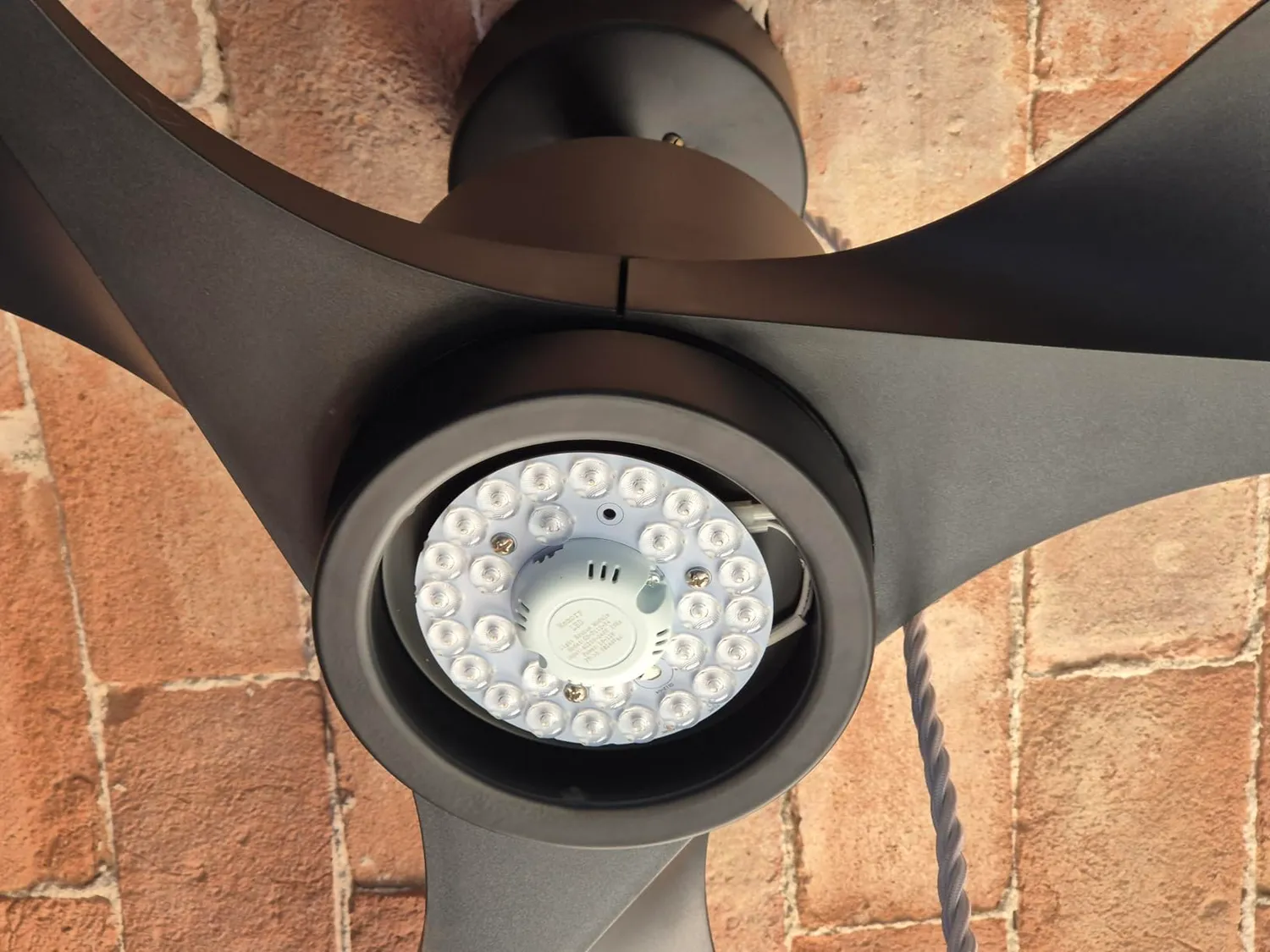 G.M.R. Trading Rondine ventilatore a soffitto nero 132 cm LED